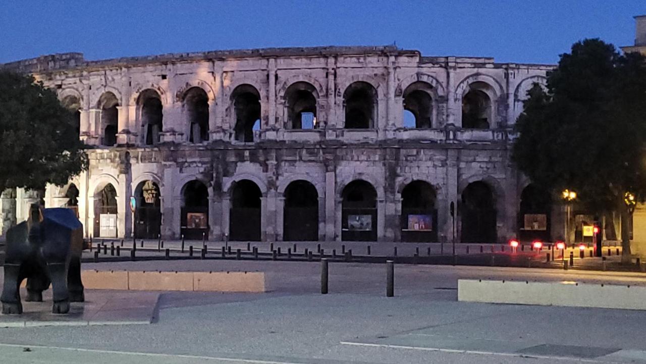 Square Hotel Nîmes Exterior foto