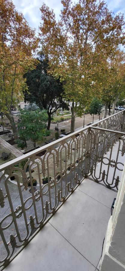 Square Hotel Nîmes Exterior foto